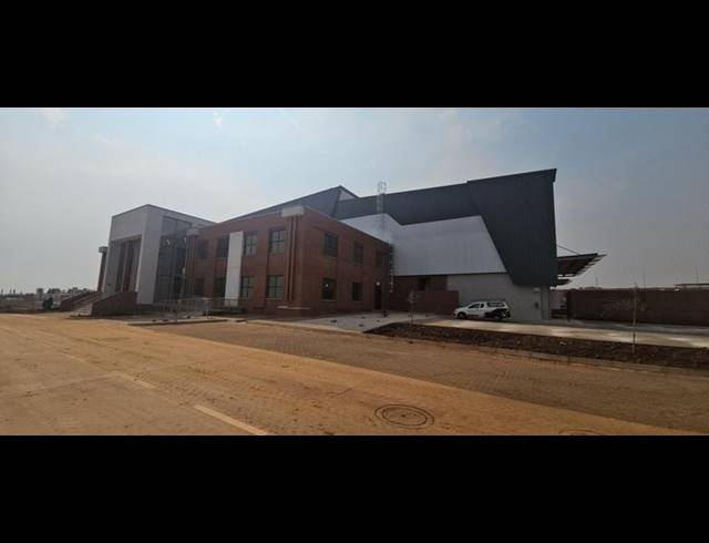 INDUSTRIAL PROPERTY TO RENT IN OLIFANTSFONTEIN